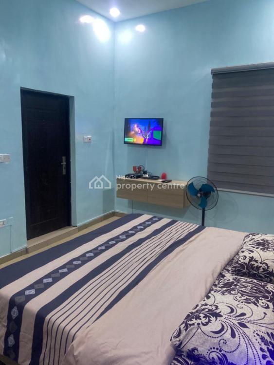 Luxury 3 Bedroom Apartment, Gra Phase 2, Magodo, Lagos, Flat / Apartment Short Let