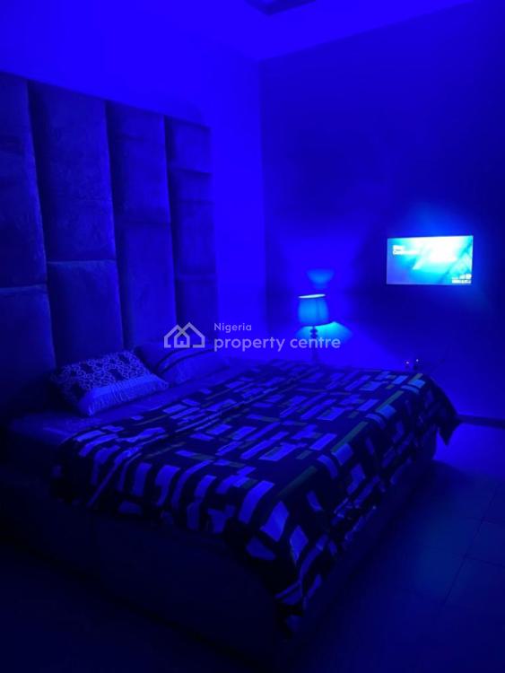 Luxury 3 Bedroom Apartment, Gra Phase 2, Magodo, Lagos, Flat / Apartment Short Let