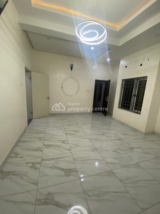 Standard and Spacious Self Serviced (3)bedroom Flat, Osapa, Lekki, Lagos, Flat / Apartment for Rent