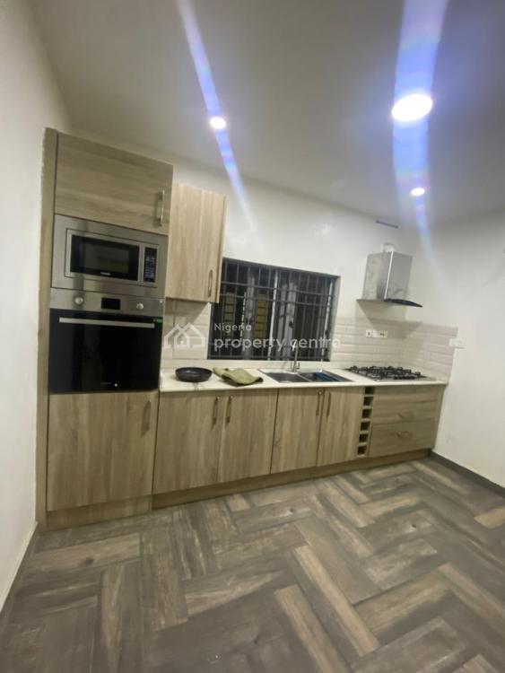 Standard and Spacious Self Serviced (3)bedroom Flat, Osapa, Lekki, Lagos, Flat / Apartment for Rent