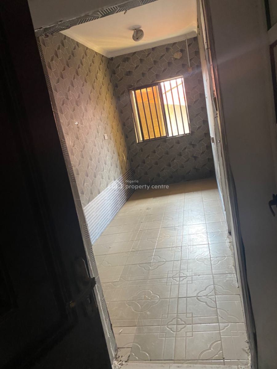 Luxuriously Spacious Self Contain  with Excellent Finishing, Sangotedo, Ajah, Lagos, Mini Flat (room and Parlour) for Rent