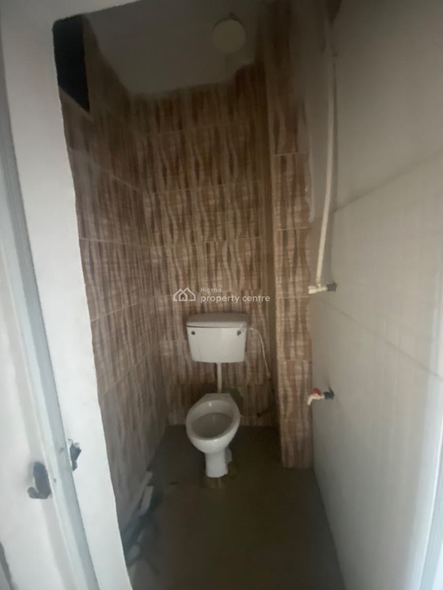 Luxuriously Spacious Self Contain  with Excellent Finishing, Sangotedo, Ajah, Lagos, Mini Flat (room and Parlour) for Rent