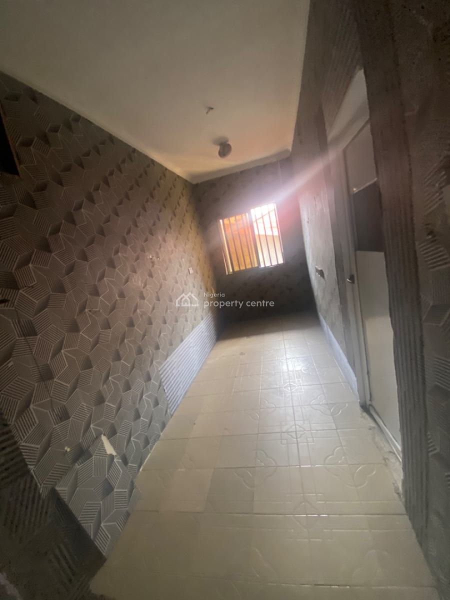Luxuriously Spacious Self Contain  with Excellent Finishing, Sangotedo, Ajah, Lagos, Mini Flat (room and Parlour) for Rent