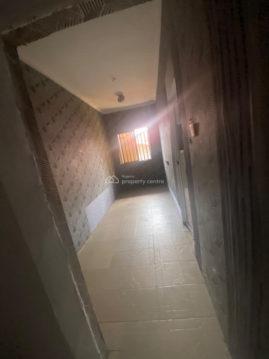Luxuriously Spacious Self Contain  with Excellent Finishing, Sangotedo, Ajah, Lagos, Mini Flat (room and Parlour) for Rent