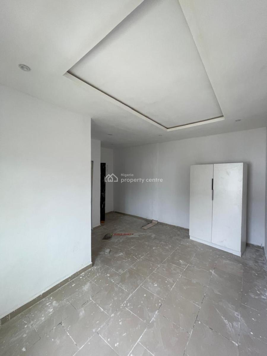 Luxuriously Spacious Nice Self Contain Flat, No 12 Femi J Street Sangotedo, Sangotedo, Ajah, Lagos, Self Contain (single Rooms) for Rent