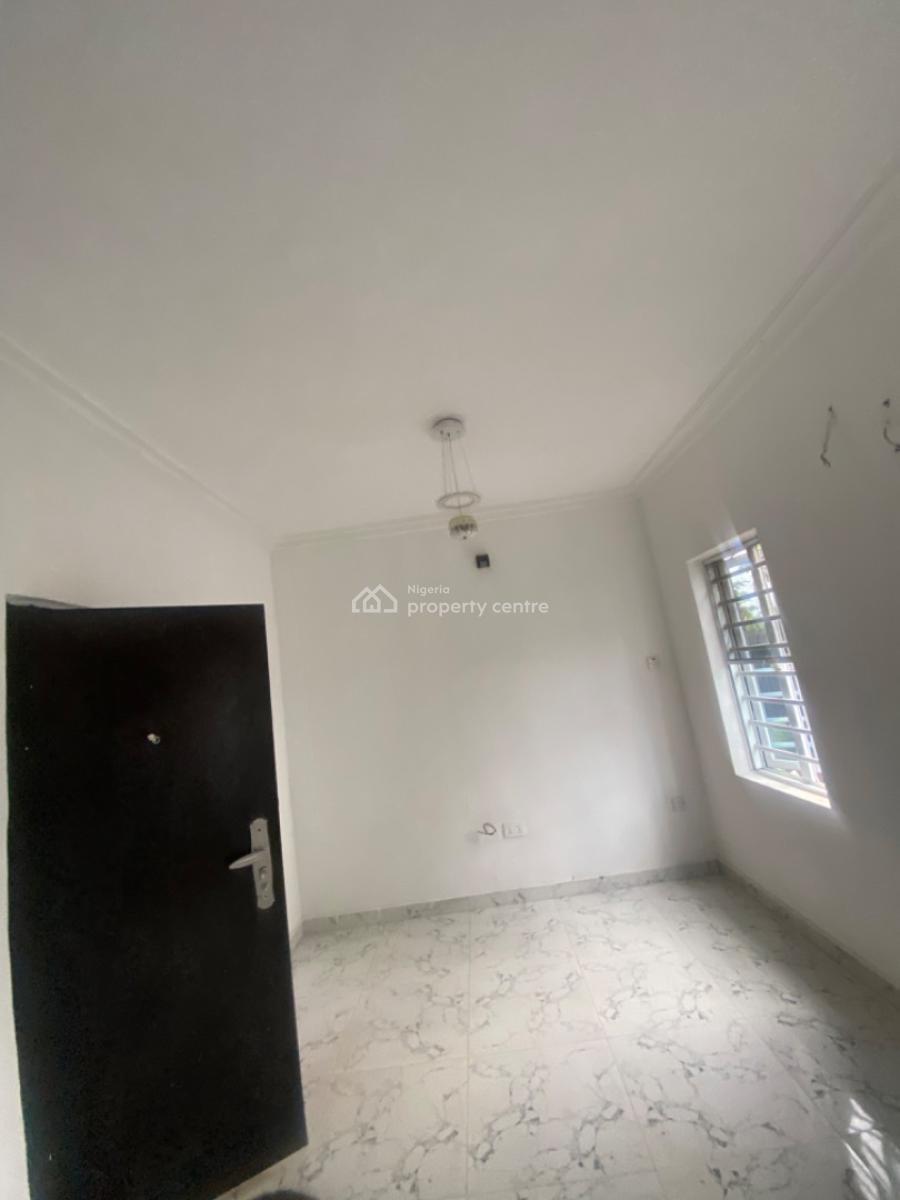Luxuriously Spacious Nice  Mini Flat, No 12 Femi J Street Awoyaya, Sangotedo, Ajah, Lagos, Mini Flat (room and Parlour) for Rent