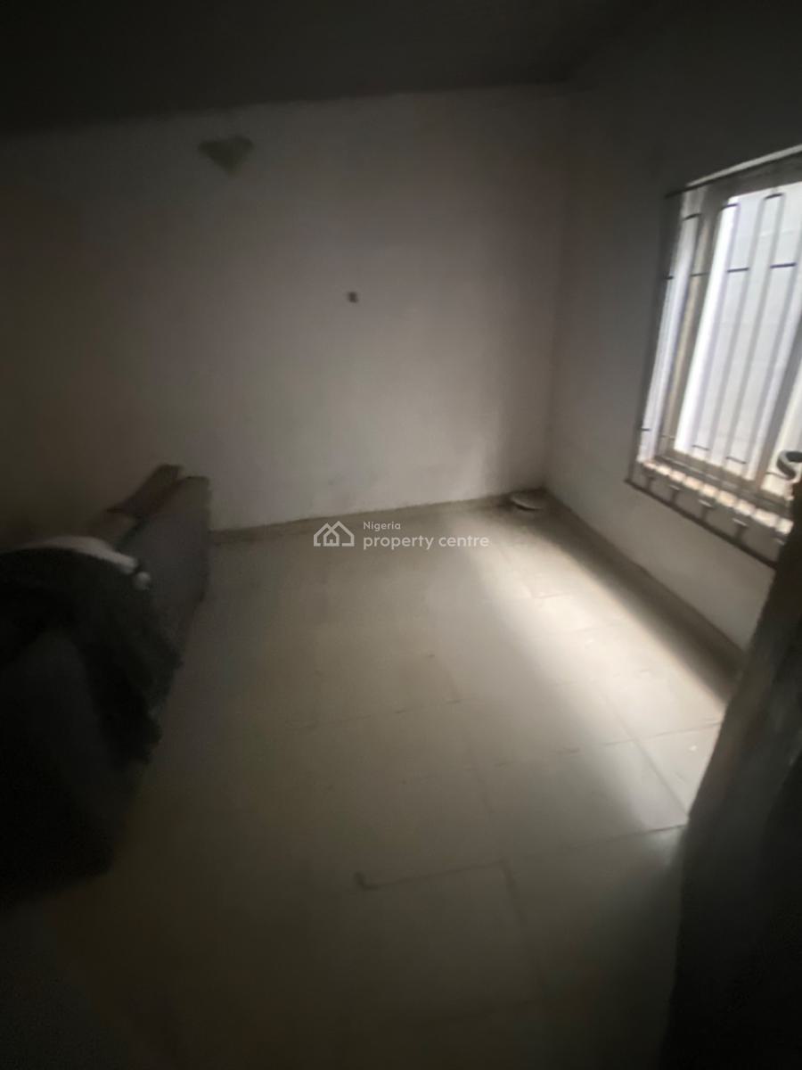 Luxuriously Spacious Self Contain with Excellent Finishing, 25 Yemi Street, Abisoye Street, Ilasan, Lekki, Lagos, Self Contain (single Rooms) for Rent
