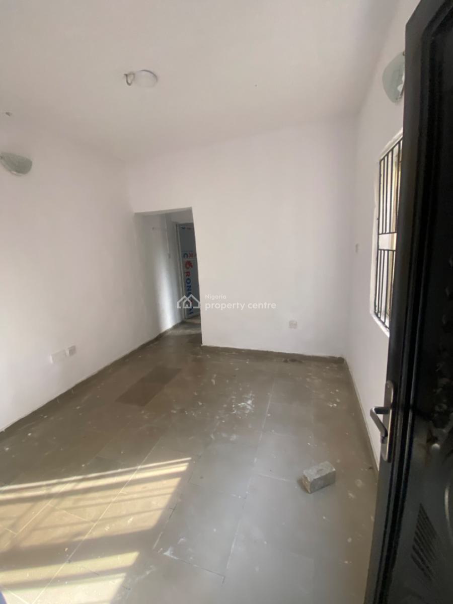 Luxurious Spacious Nice Mini Flat, 26, Femi Street, Jeff Court, Sangotedo, Ajah, Lagos, Mini Flat (room and Parlour) for Rent