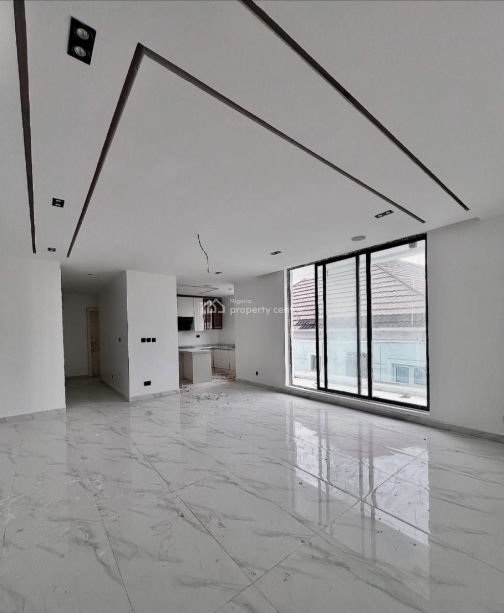 2 Bedroom Serviced Apartment with Elevator & Swimming Pool & Gym, Lekki Phase 1, Lekki, Lagos, Flat / Apartment for Sale