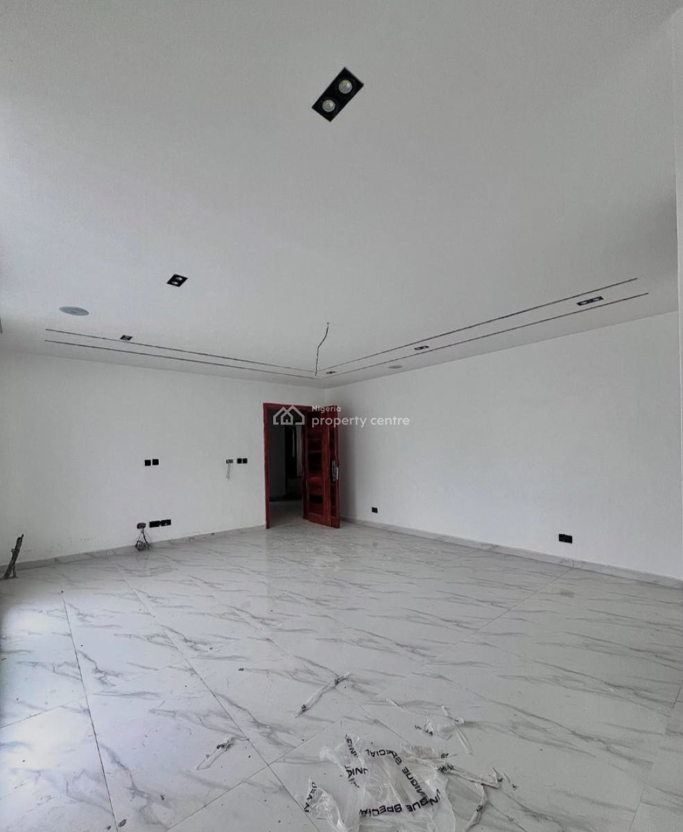 2 Bedroom Serviced Apartment with Elevator & Swimming Pool & Gym, Lekki Phase 1, Lekki, Lagos, Flat / Apartment for Sale