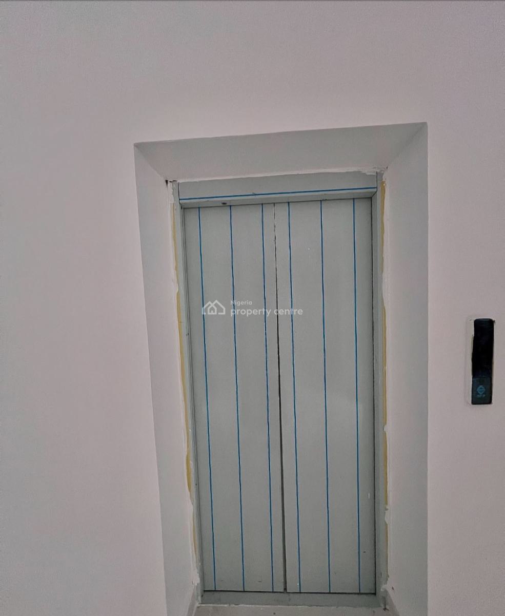 2 Bedroom Serviced Apartment with Elevator & Swimming Pool & Gym, Lekki Phase 1, Lekki, Lagos, Flat / Apartment for Sale
