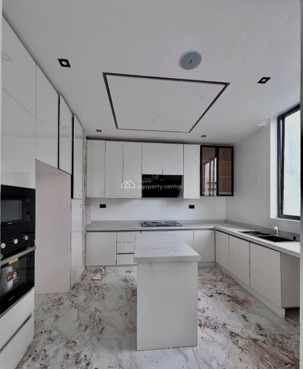 2 Bedroom Serviced Apartment with Elevator & Swimming Pool & Gym, Lekki Phase 1, Lekki, Lagos, Flat / Apartment for Sale