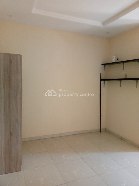 Studio Room(shared), New Road, Igbo Efon, Lekki, Lagos, Self Contain (single Rooms) for Rent