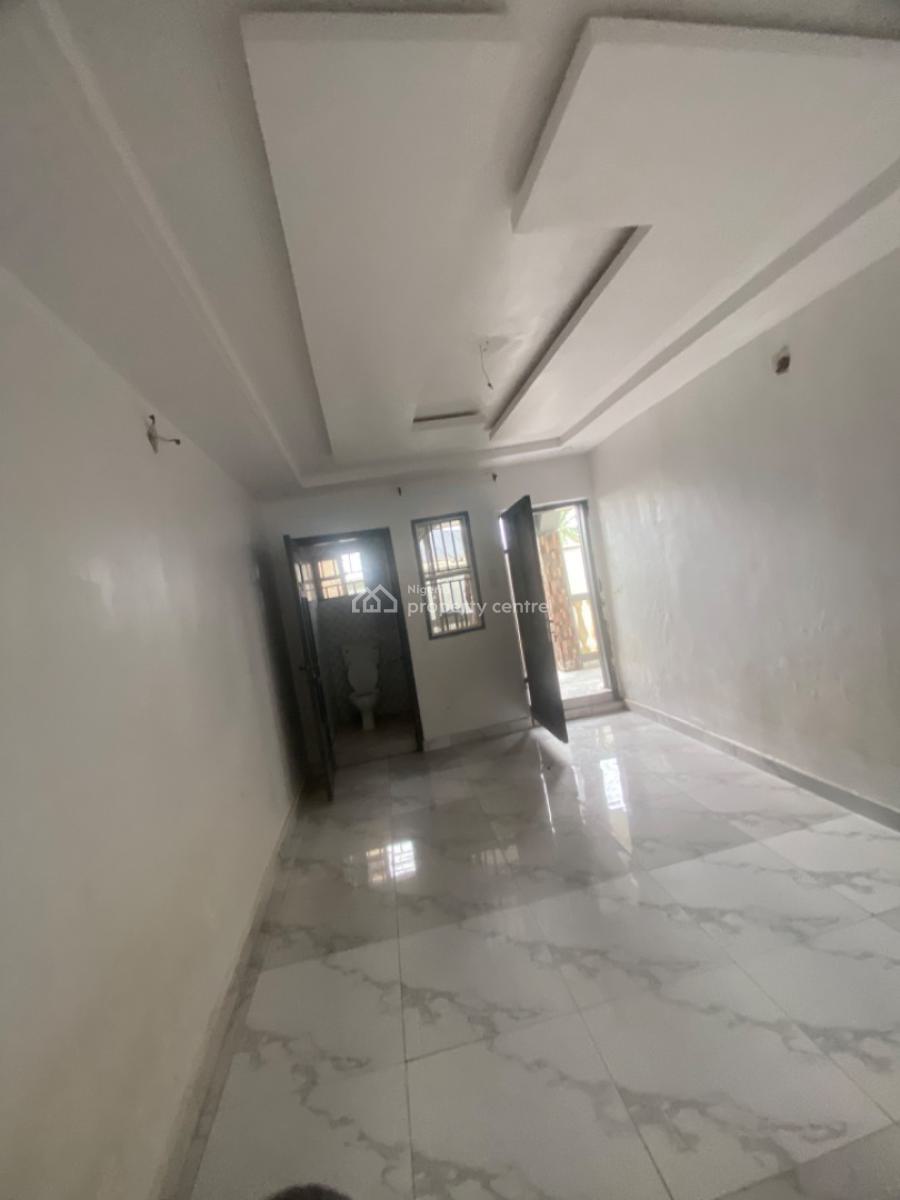 Luxuriously Spacious Mini Flat with Excellent Finishing, No 14, Taiwo Close Sangotedo, Sangotedo, Ajah, Lagos, Mini Flat (room and Parlour) for Rent