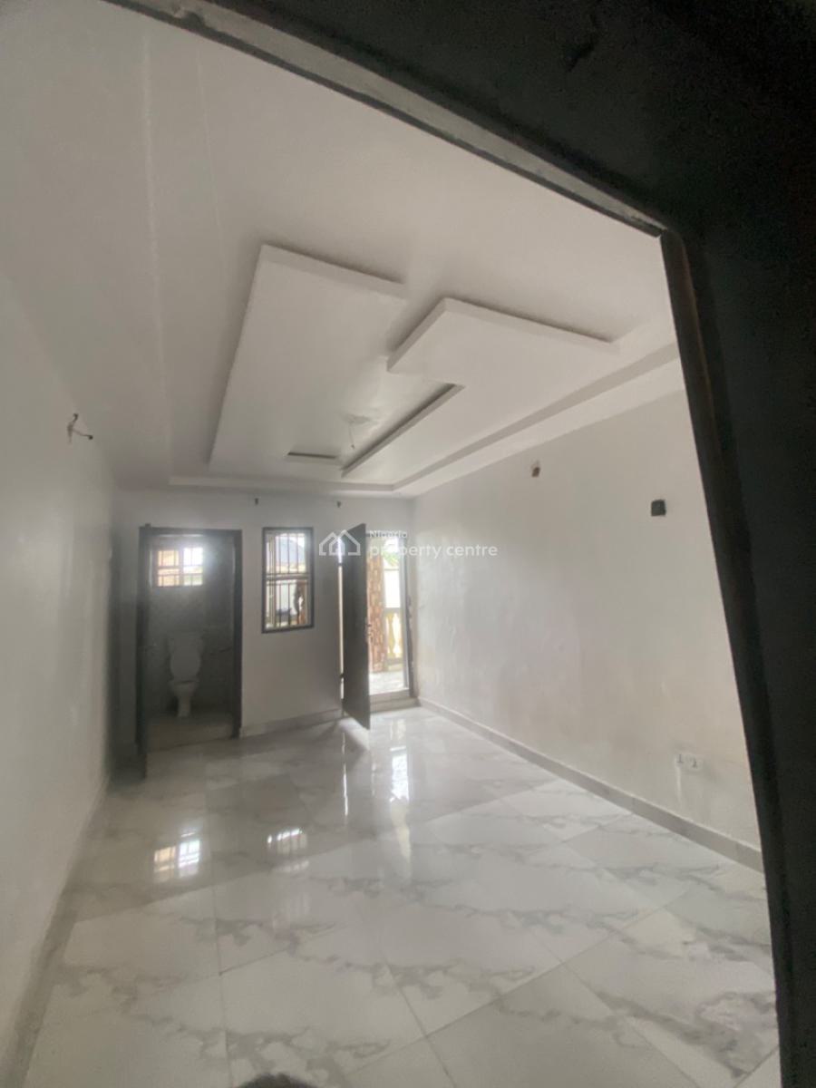 Luxuriously Spacious Mini Flat with Excellent Finishing, No 14, Taiwo Close Sangotedo, Sangotedo, Ajah, Lagos, Mini Flat (room and Parlour) for Rent