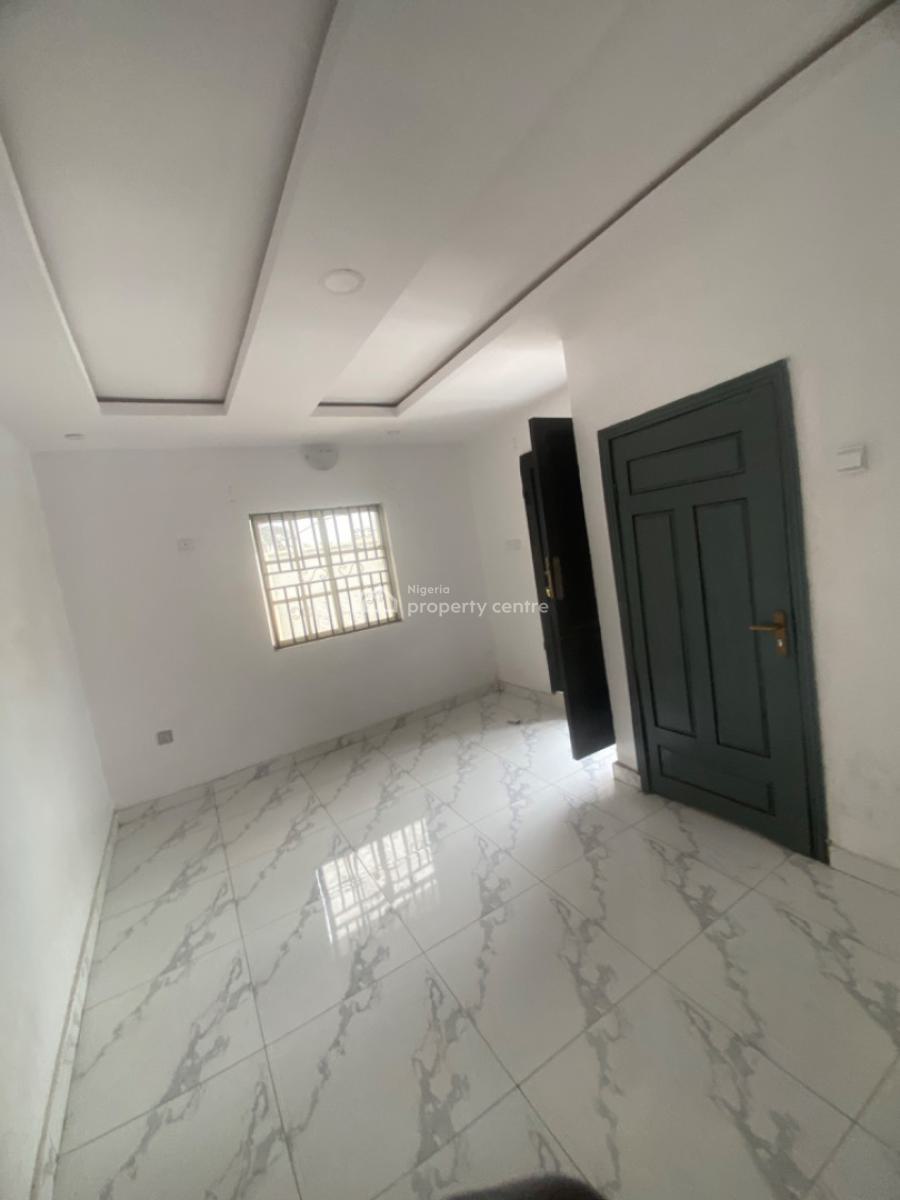Luxuriously Spacious Mini Flat with Excellent Finishing, No 14, Taiwo Close Sangotedo, Sangotedo, Ajah, Lagos, Mini Flat (room and Parlour) for Rent