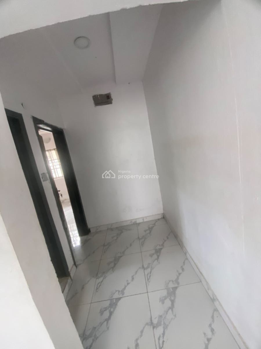 Luxuriously Spacious Mini Flat with Excellent Finishing, No 14, Taiwo Close Sangotedo, Sangotedo, Ajah, Lagos, Mini Flat (room and Parlour) for Rent