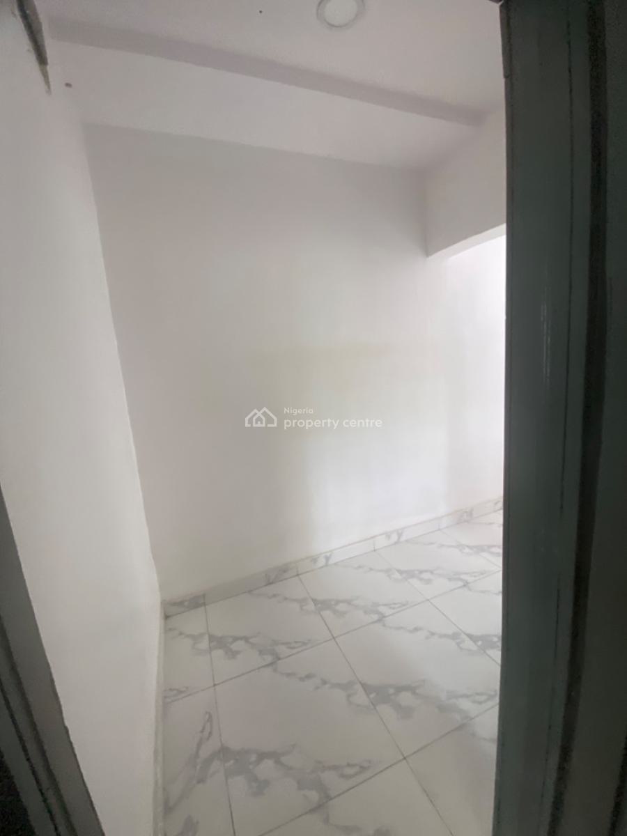 Luxuriously Spacious Mini Flat with Excellent Finishing, No 14, Taiwo Close Sangotedo, Sangotedo, Ajah, Lagos, Mini Flat (room and Parlour) for Rent