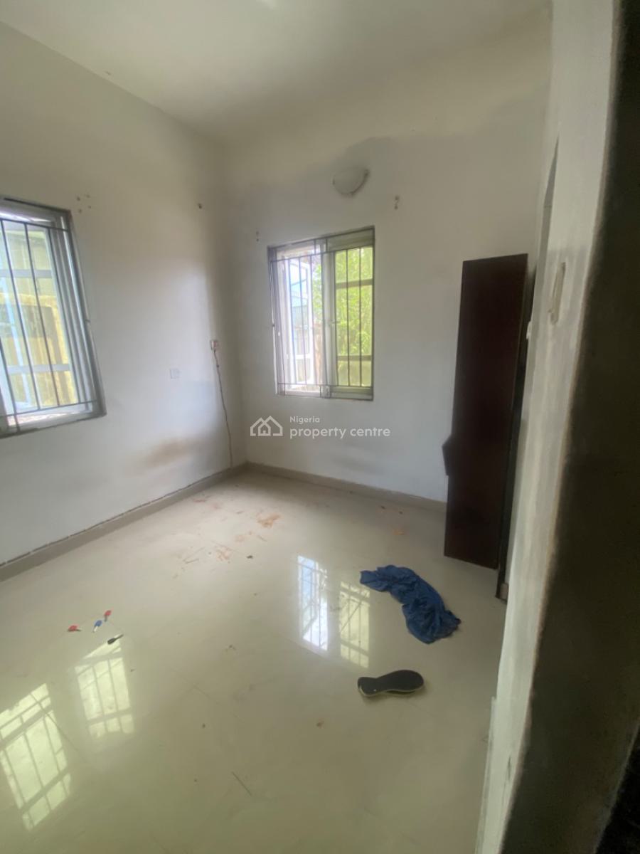 Luxuriously Spacious Self Contain, No 14, Taiwo Close, Sangotedo, Ajah, Lagos, Self Contain (single Rooms) for Rent