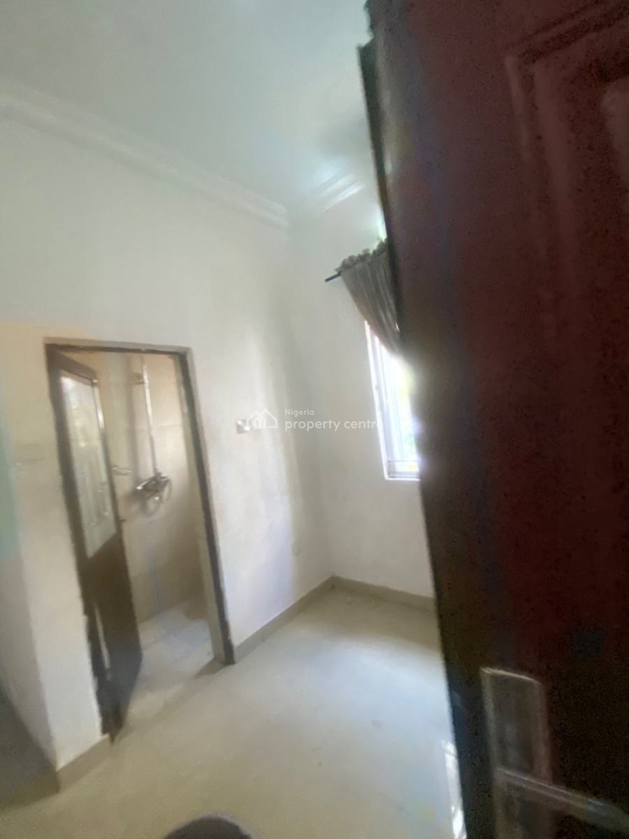 Luxuriously Spacious Self Contain, No 14, Taiwo Close, Sangotedo, Ajah, Lagos, Self Contain (single Rooms) for Rent