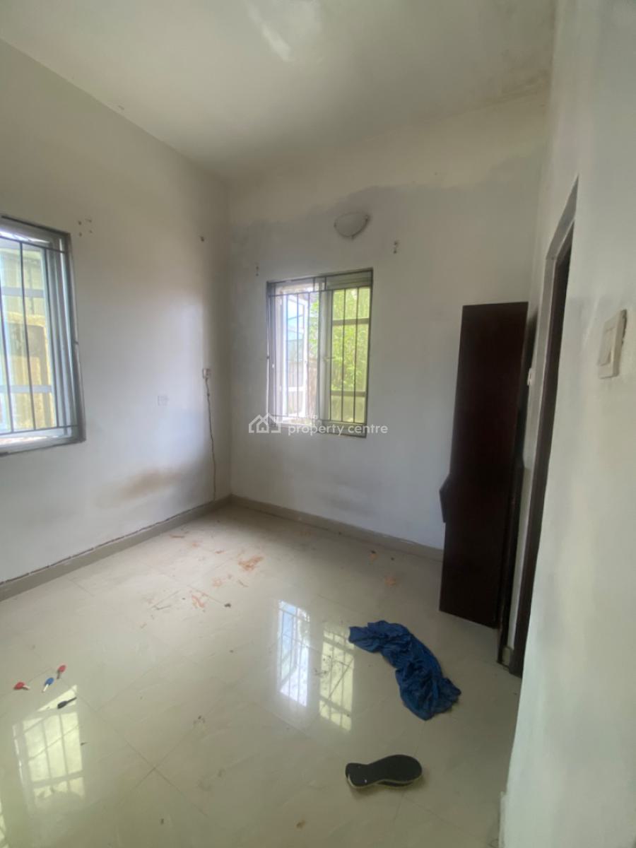 Luxuriously Spacious Self Contain, No 14, Taiwo Close, Sangotedo, Ajah, Lagos, Self Contain (single Rooms) for Rent