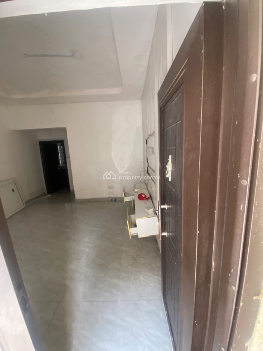 Luxuriously Spacious Mini Flat, No 14, Taiwo Close Sangotedo, Sangotedo, Ajah, Lagos, Mini Flat (room and Parlour) for Rent