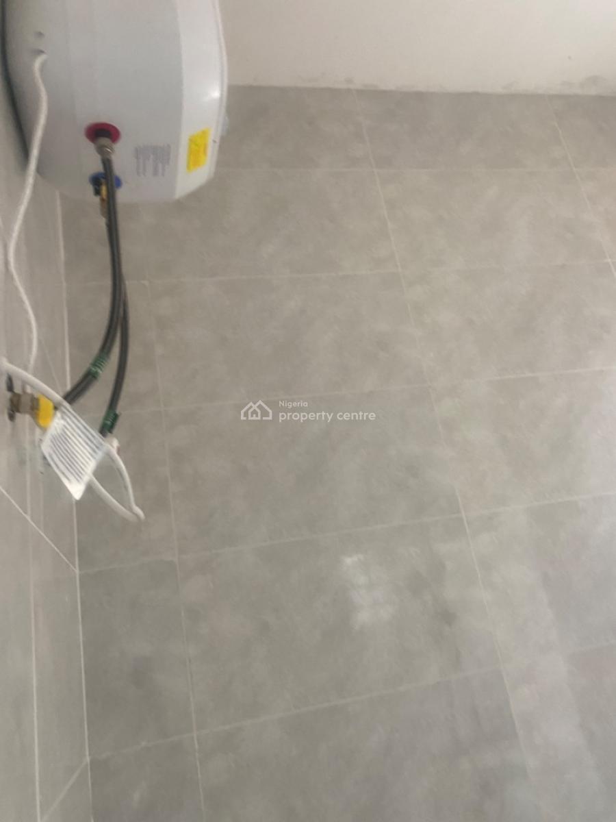 Luxuriously Spacious Mini Flat, No 14, Taiwo Close Ologolo Lekki, Ologolo, Lekki, Lagos, Mini Flat (room and Parlour) for Rent