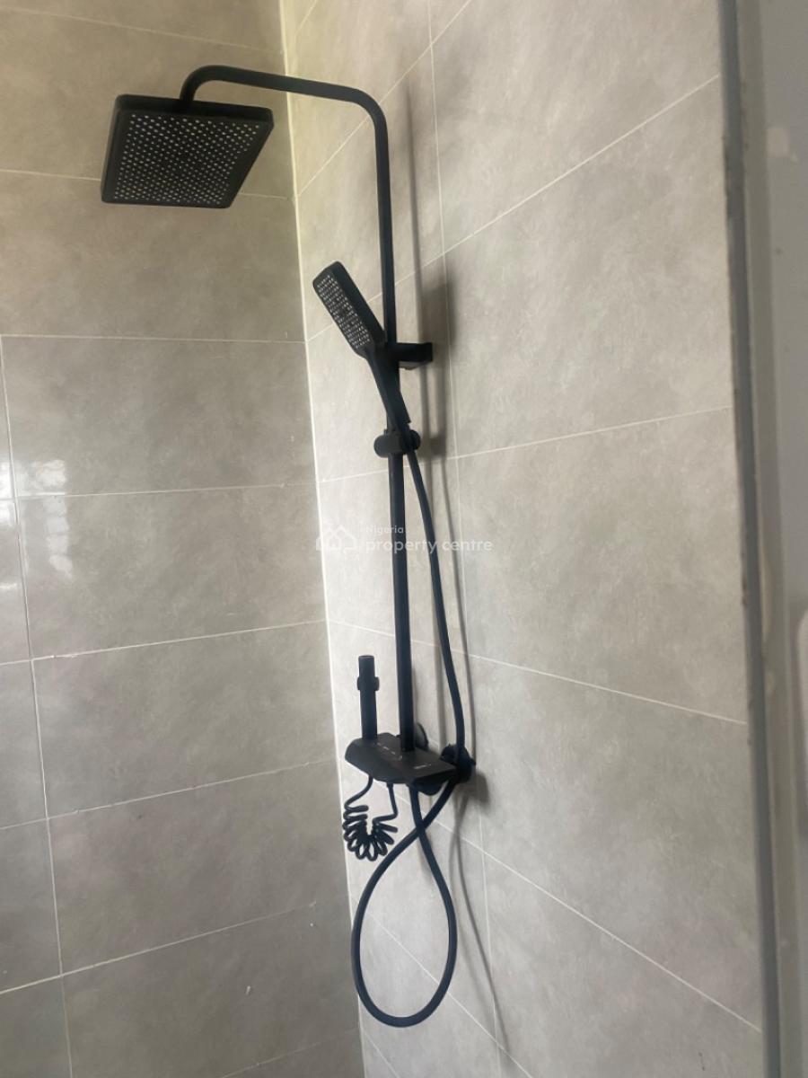 Luxuriously Spacious Mini Flat, No 14, Taiwo Close Ologolo Lekki, Ologolo, Lekki, Lagos, Mini Flat (room and Parlour) for Rent