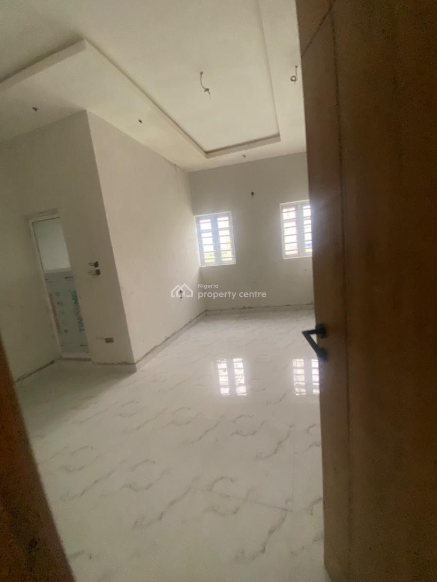 Luxuriously Spacious Mini Flat, No 14, Taiwo Close Ologolo Lekki, Ologolo, Lekki, Lagos, Mini Flat (room and Parlour) for Rent