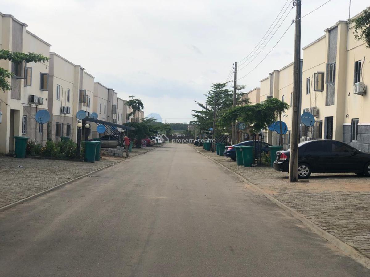 3 Bedroom Flat, Brains and Hammers City Phase 2, Life Camp, Abuja, Flat / Apartment for Sale