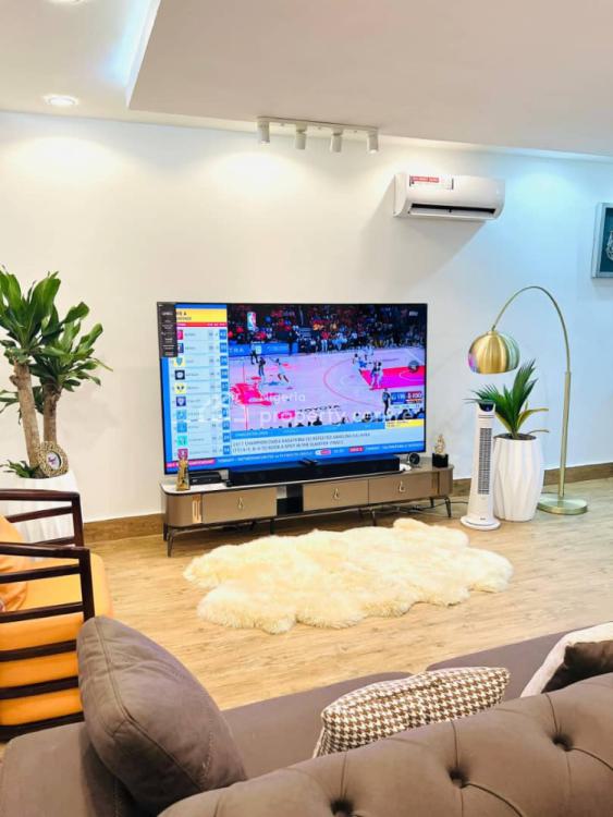 a Room Self Contain, By Freedom Way, Lekki Phase 1, Lekki, Lagos, Self Contain (single Rooms) Short Let