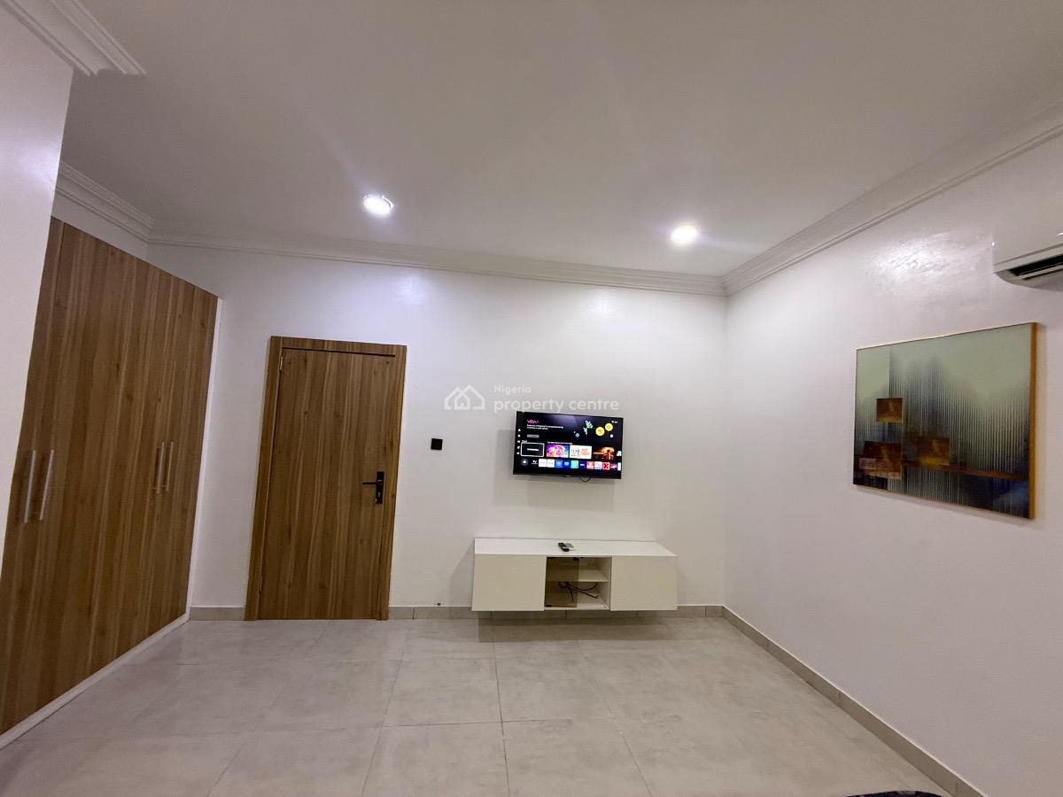 Fully Furnished and Serviced 3 Bedroom Apartment with Maids Room, Victoria Island (vi), Lagos, Flat / Apartment for Rent