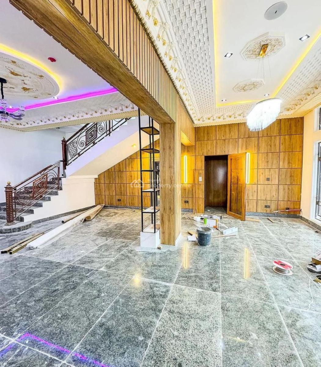 Exquisite 7 Bedroom Duplex with Bq and Swimming Pool on 1000sqm, Guzape District, Abuja, Detached Duplex for Sale