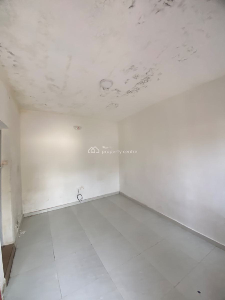 Luxuriously Nice Spacious Self Contain, 13a, Femi Close, Desa, Imalete Alafia, Ibeju Lekki, Lagos, Self Contain (single Rooms) for Rent