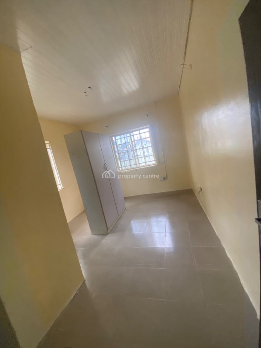 Luxuriously Nice Spacious Nice Mini Flat, 13a, Femi Close, Sangotedo, Sangotedo, Ajah, Lagos, Mini Flat (room and Parlour) for Rent