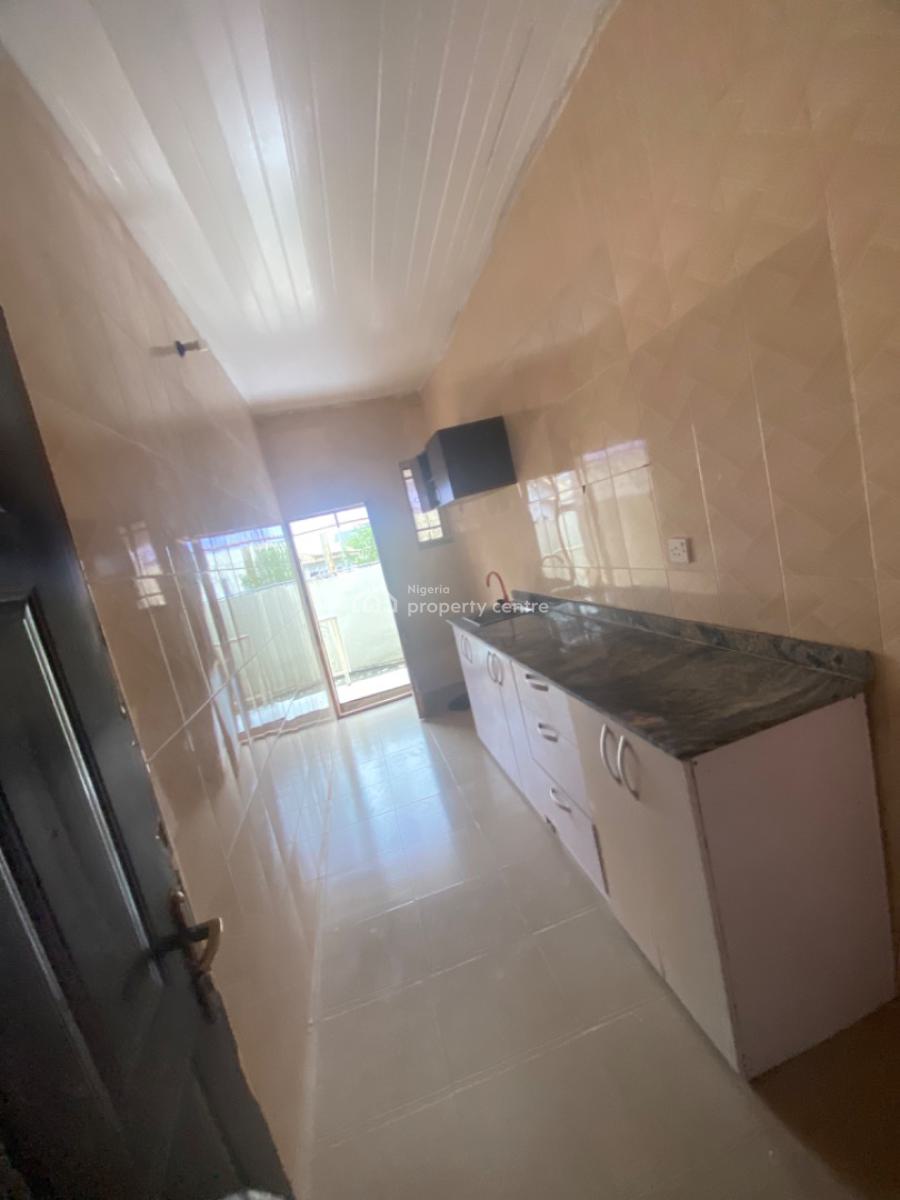 Luxuriously Nice Spacious Nice Mini Flat, 13a, Femi Close, Sangotedo, Sangotedo, Ajah, Lagos, Mini Flat (room and Parlour) for Rent