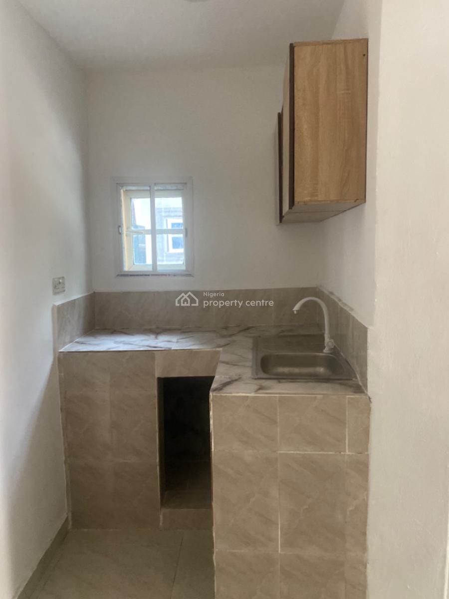 Luxuriously Nice Spacious Self Contain, 13a, Femi Close, Sangotedo, Ajah, Lagos, Self Contain (single Rooms) for Rent