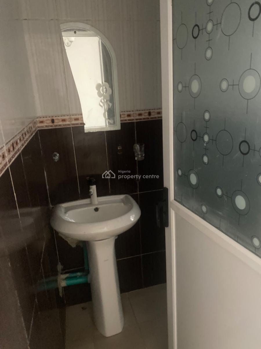 Luxuriously Nice Spacious Self Contain, 13a, Femi Close, Sangotedo, Ajah, Lagos, Self Contain (single Rooms) for Rent
