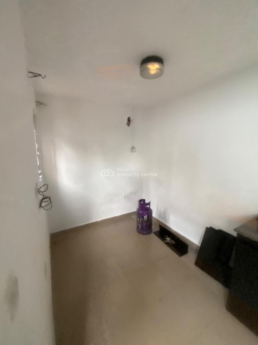 Luxuriously Nice Spacious Self Contain, 13a, Femi Close, Sangotedo, Ajah, Lagos, Self Contain (single Rooms) for Rent