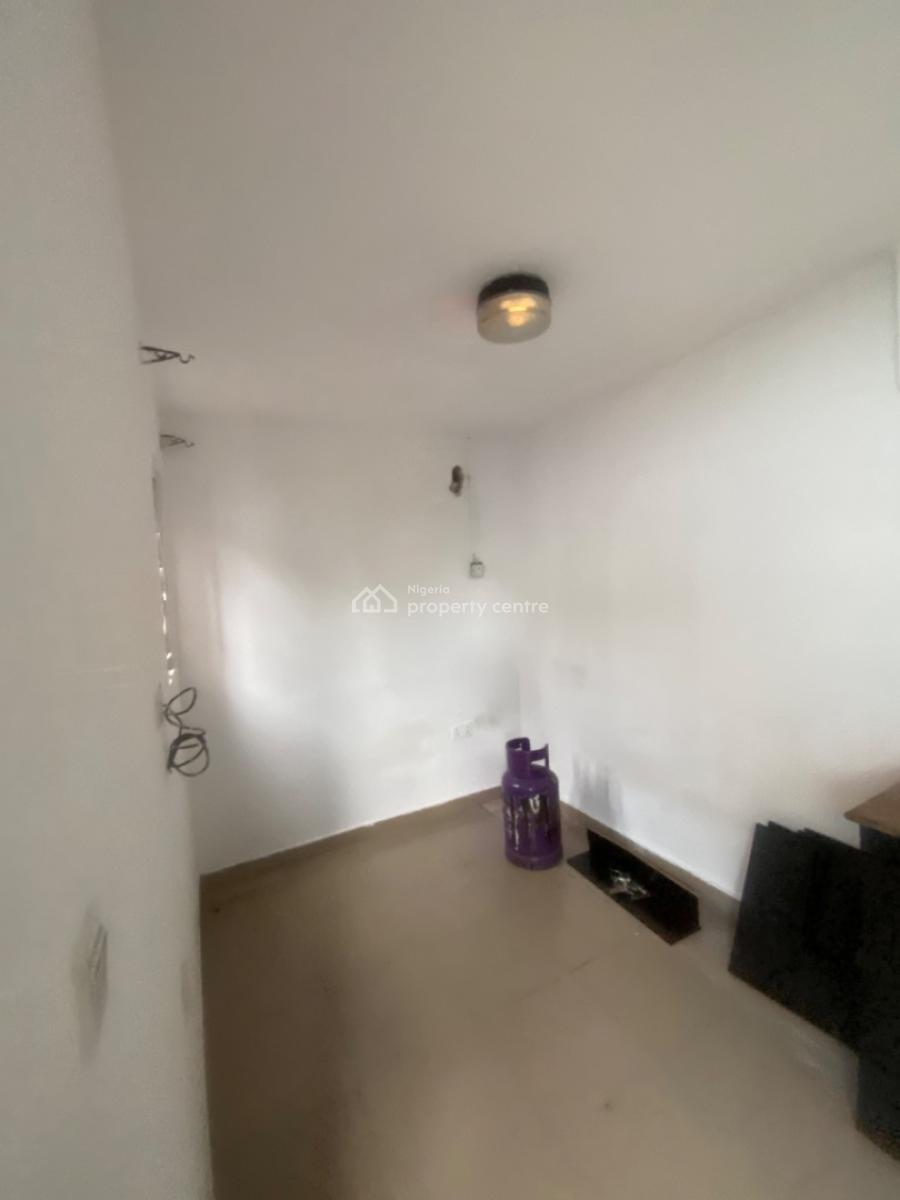 Luxuriously Nice Spacious Self Contain, 13a, Femi Close, Sangotedo, Ajah, Lagos, Self Contain (single Rooms) for Rent