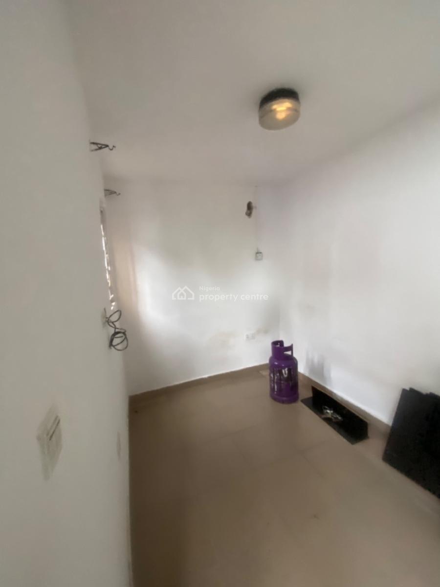 Luxuriously Nice Spacious Self Contain, 13a, Femi Close, Sangotedo, Ajah, Lagos, Self Contain (single Rooms) for Rent