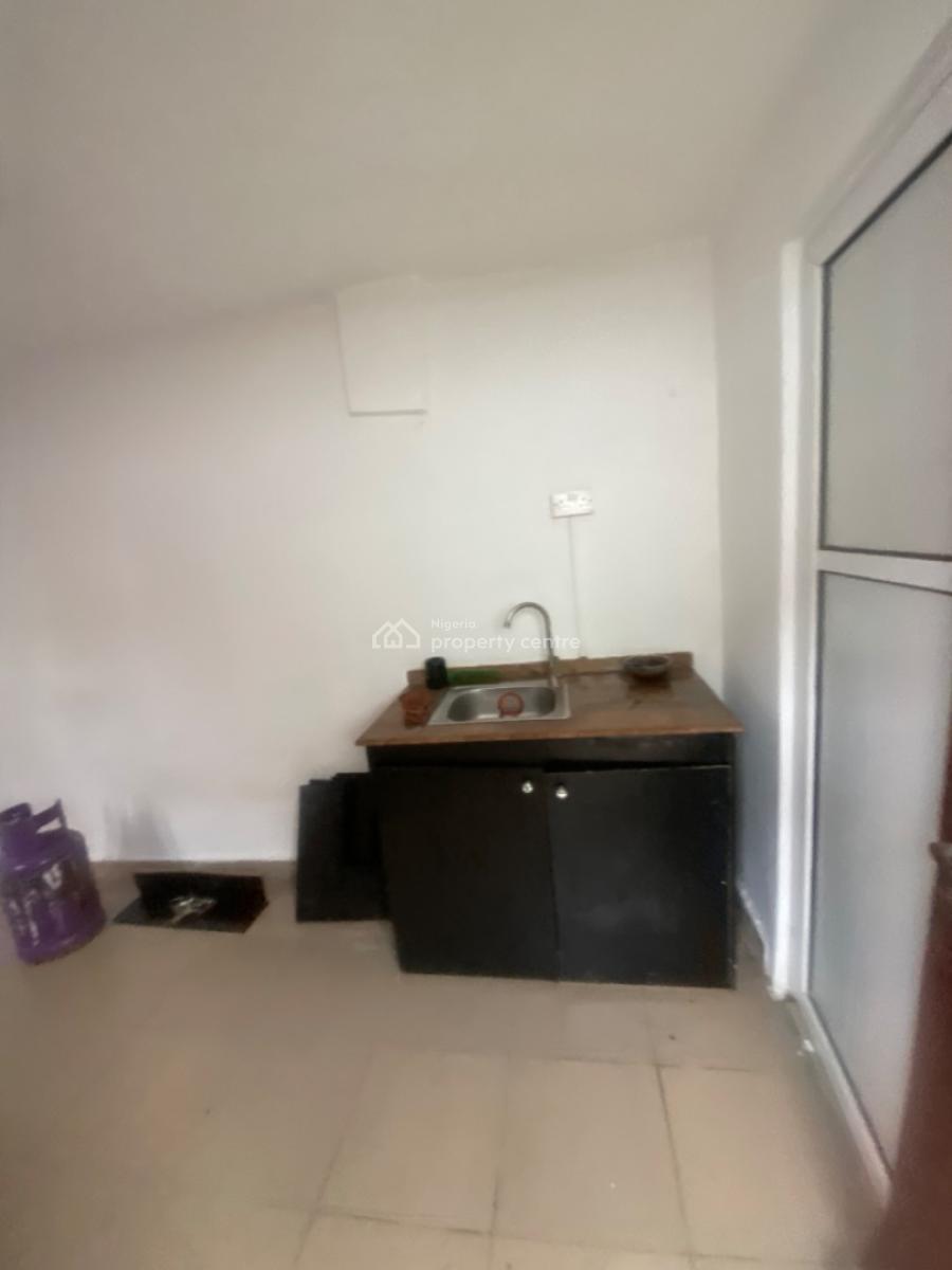 Luxuriously Nice Spacious Self Contain, 13a, Femi Close, Sangotedo, Ajah, Lagos, Self Contain (single Rooms) for Rent