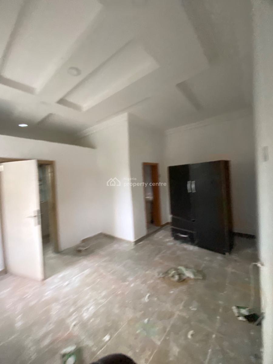 Luxuriously Spacious Self Contain  Flat with Excellent Finishing, No 12, Seyi Street, Sangotedo, Ajah, Lagos, Self Contain (single Rooms) for Rent
