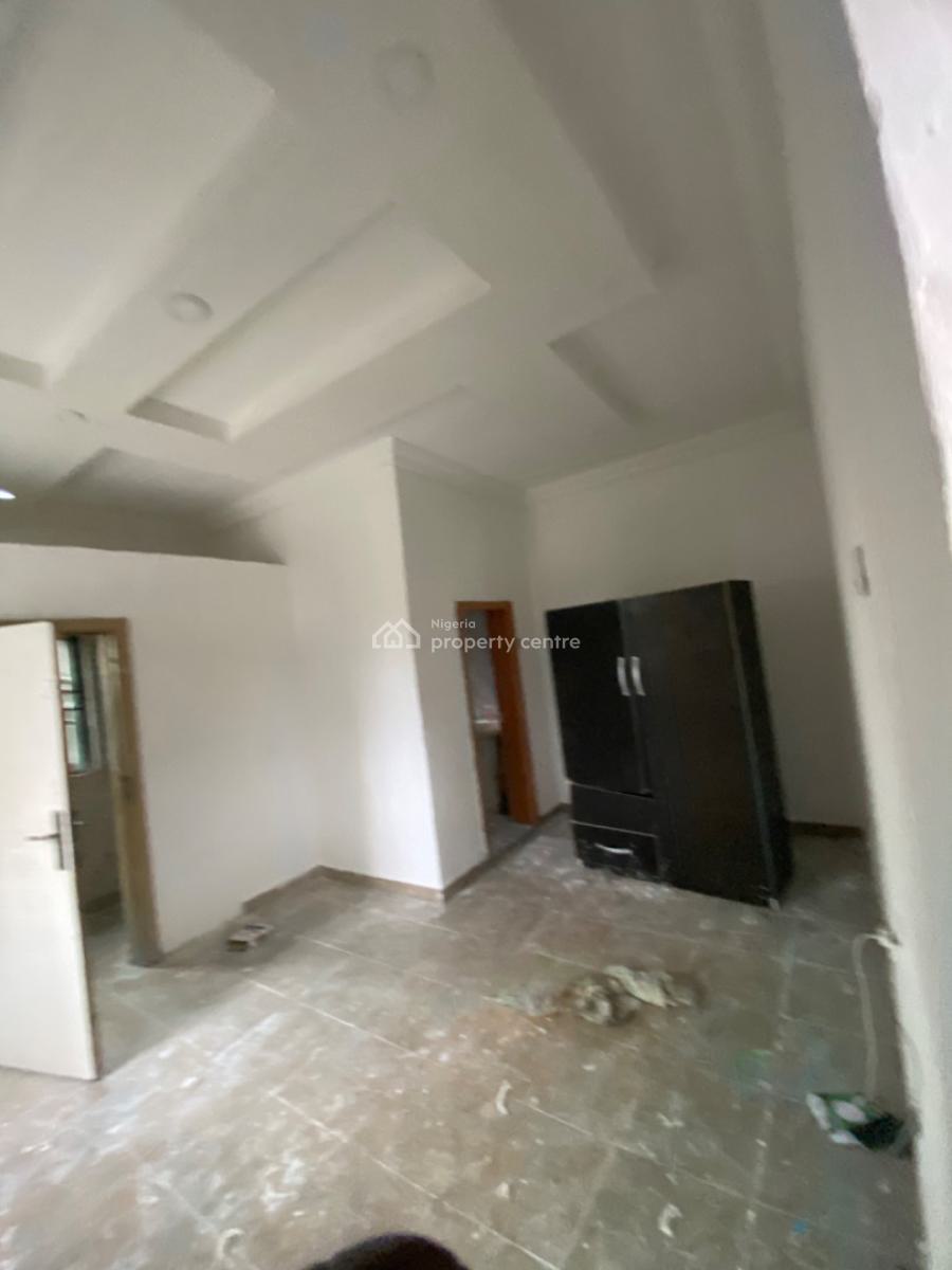 Luxuriously Spacious Self Contain  Flat with Excellent Finishing, No 12, Seyi Street, Sangotedo, Ajah, Lagos, Self Contain (single Rooms) for Rent