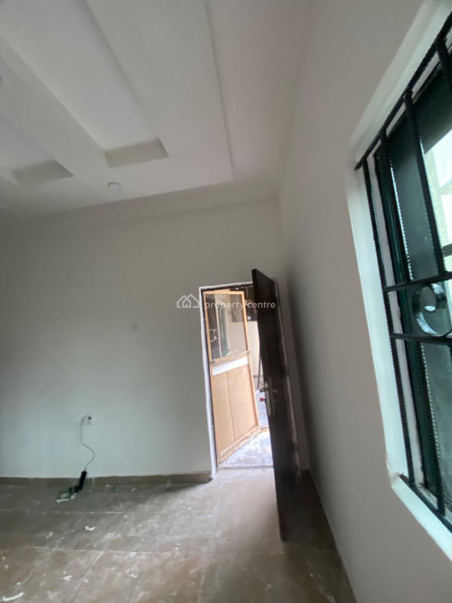 Luxuriously Spacious Self Contain  Flat with Excellent Finishing, No 12, Seyi Street, Sangotedo, Ajah, Lagos, Self Contain (single Rooms) for Rent