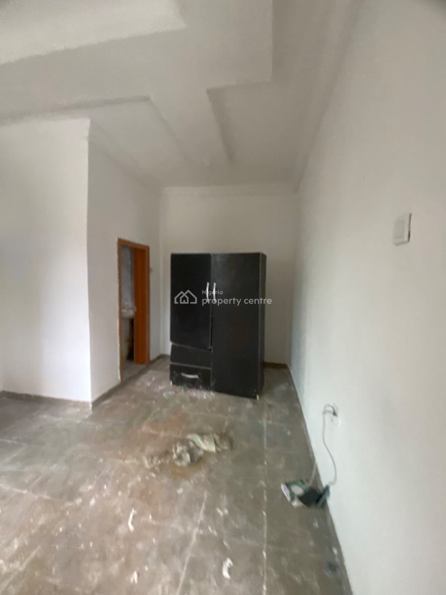 Luxuriously Spacious Self Contain  Flat with Excellent Finishing, No 12, Seyi Street, Sangotedo, Ajah, Lagos, Self Contain (single Rooms) for Rent