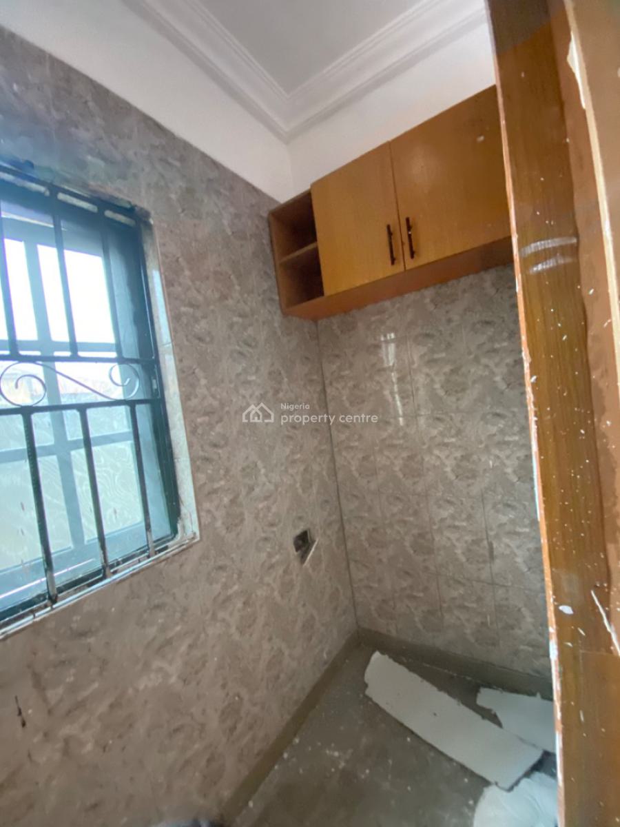 Luxuriously Spacious Self Contain  Flat with Excellent Finishing, No 12, Seyi Street, Sangotedo, Ajah, Lagos, Self Contain (single Rooms) for Rent