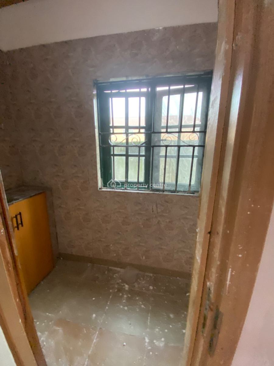 Luxuriously Spacious Self Contain  Flat with Excellent Finishing, No 12, Seyi Street, Sangotedo, Ajah, Lagos, Self Contain (single Rooms) for Rent