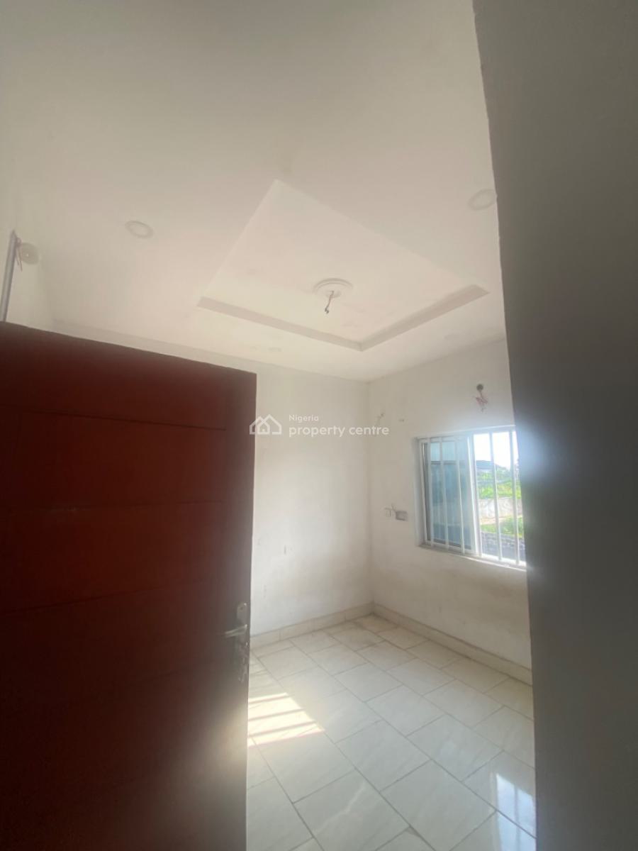 Luxuriously Spacious Self Contain, No. 12, Seyi Street Awoyaya, Awoyaya, Ibeju Lekki, Lagos, Self Contain (single Rooms) for Rent