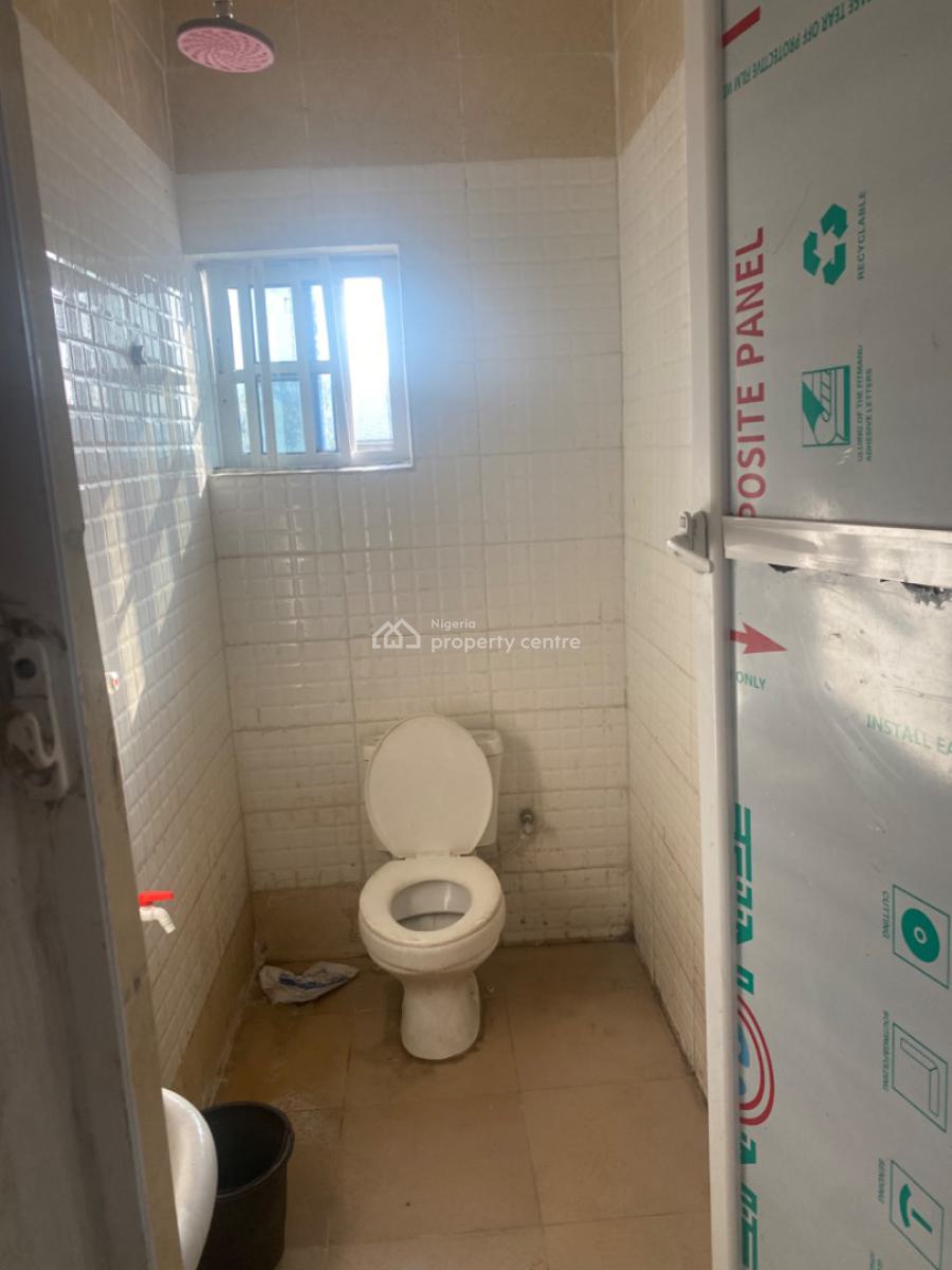 Luxuriously Spacious Self Contain, No. 12, Seyi Street Awoyaya, Awoyaya, Ibeju Lekki, Lagos, Self Contain (single Rooms) for Rent